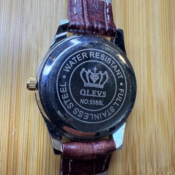 Olevs Classic Day-Date Two Tone Watch 5568L, 29mm - Picture 5 of 5